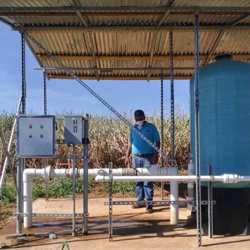 Water control infrastructure at Cabeza de Toro